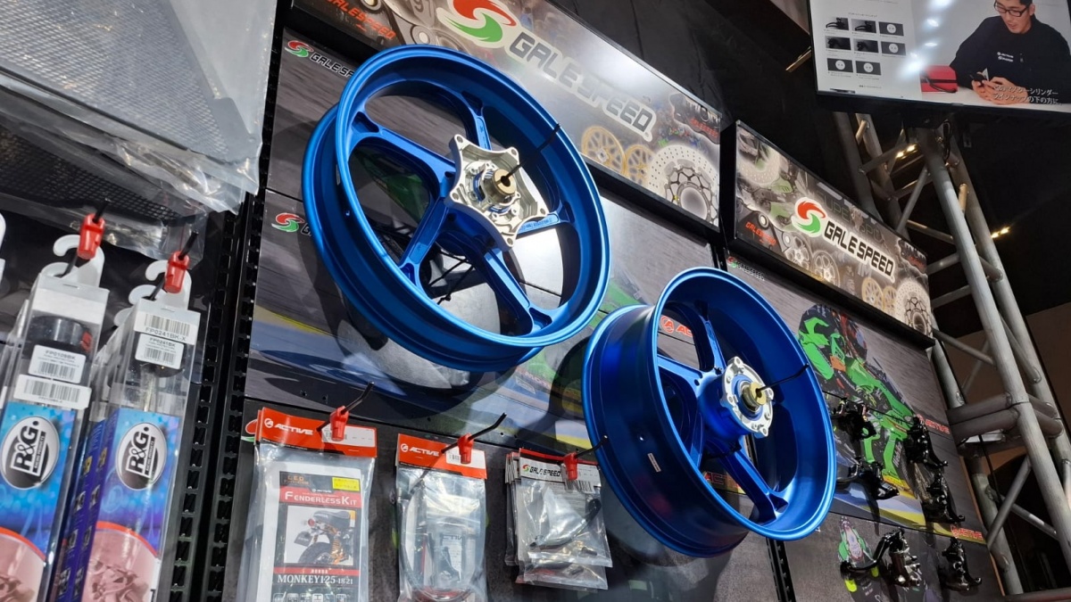 One3 Motoshop Hadirkan Brand Asal Jepang Active dan Galespeed di IMHAX 2025