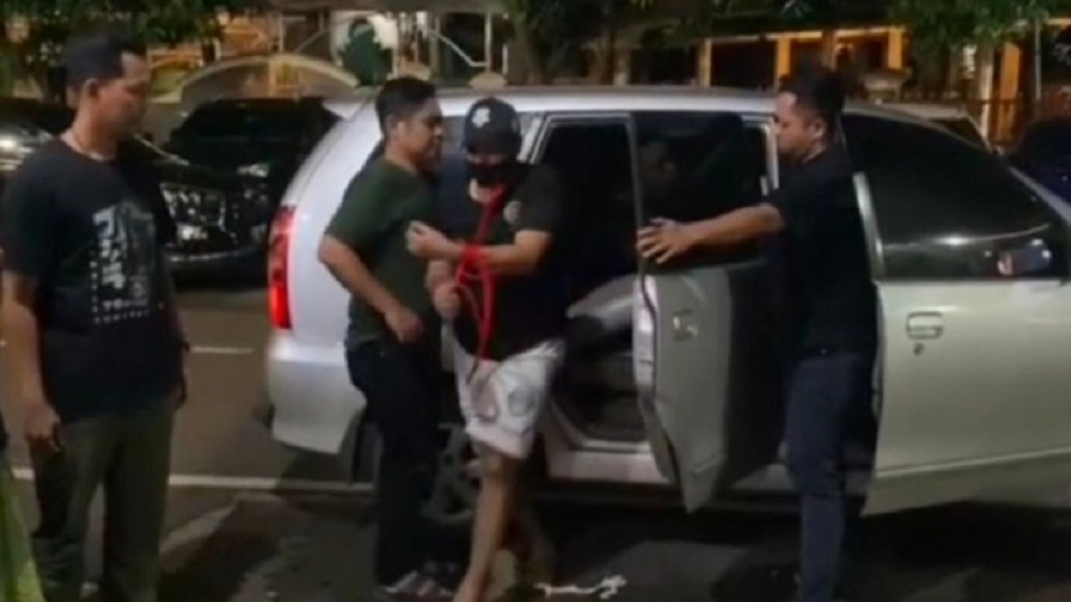Akal Bulus Pasutri Polisi Gadungan: Pura-pura Istri Pendarahan, Mobil Sopir Online Lenyap