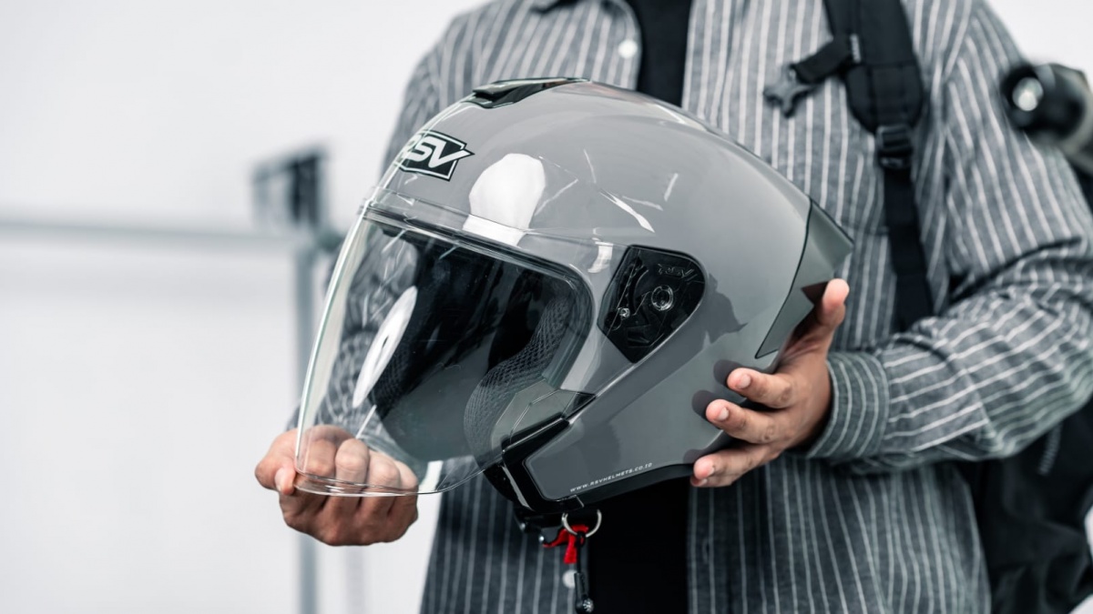 RSV Luncurkan Helm Terbaru yang Didesain untuk Kebutuhan Harian