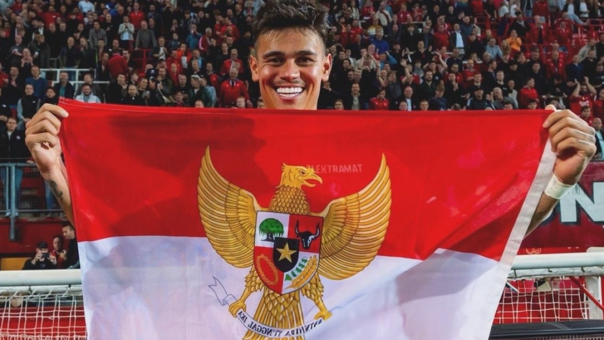 Gagal Transfer, Cedera Setahun, Twente Kini Ingin Damai dengan Mees Hilgers