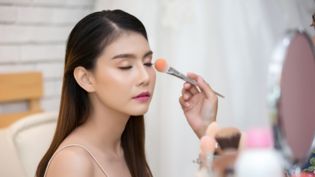 10 Kosmetik Wardah untuk Makeup Kondangan yang Simpel dan Flawless