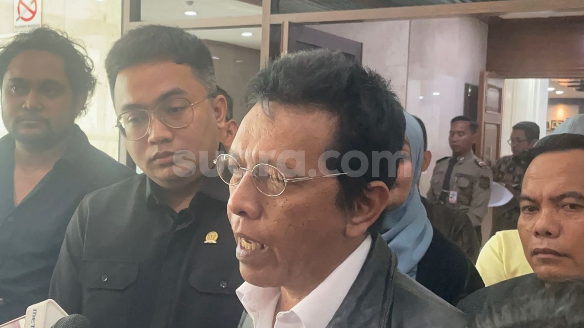 Minta Pemerintah Pikirkan Nasib Bisnis Thrifting, Adian: Rakyat Butuh Makan, Jangan Ditindak Dulu