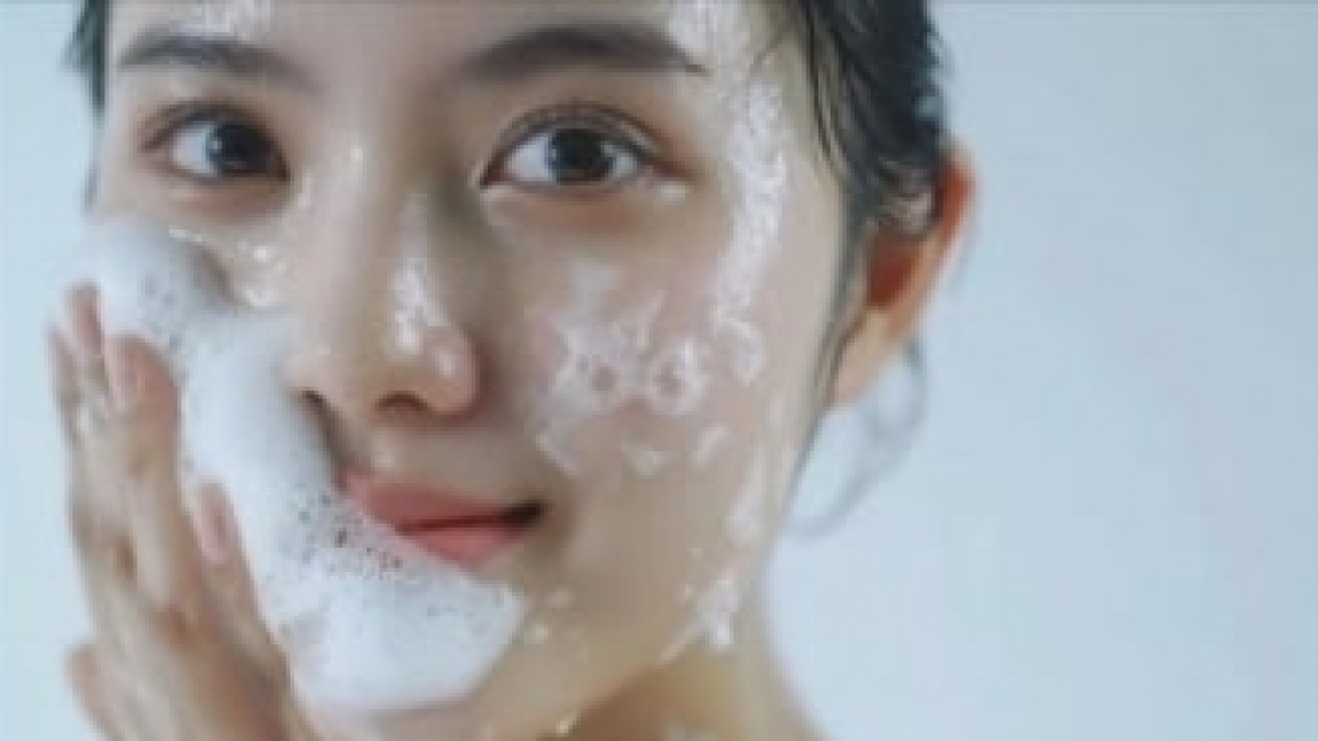 5 Rekomendasi Face Wash Gentle di Indomaret, Harga Murah Meriah