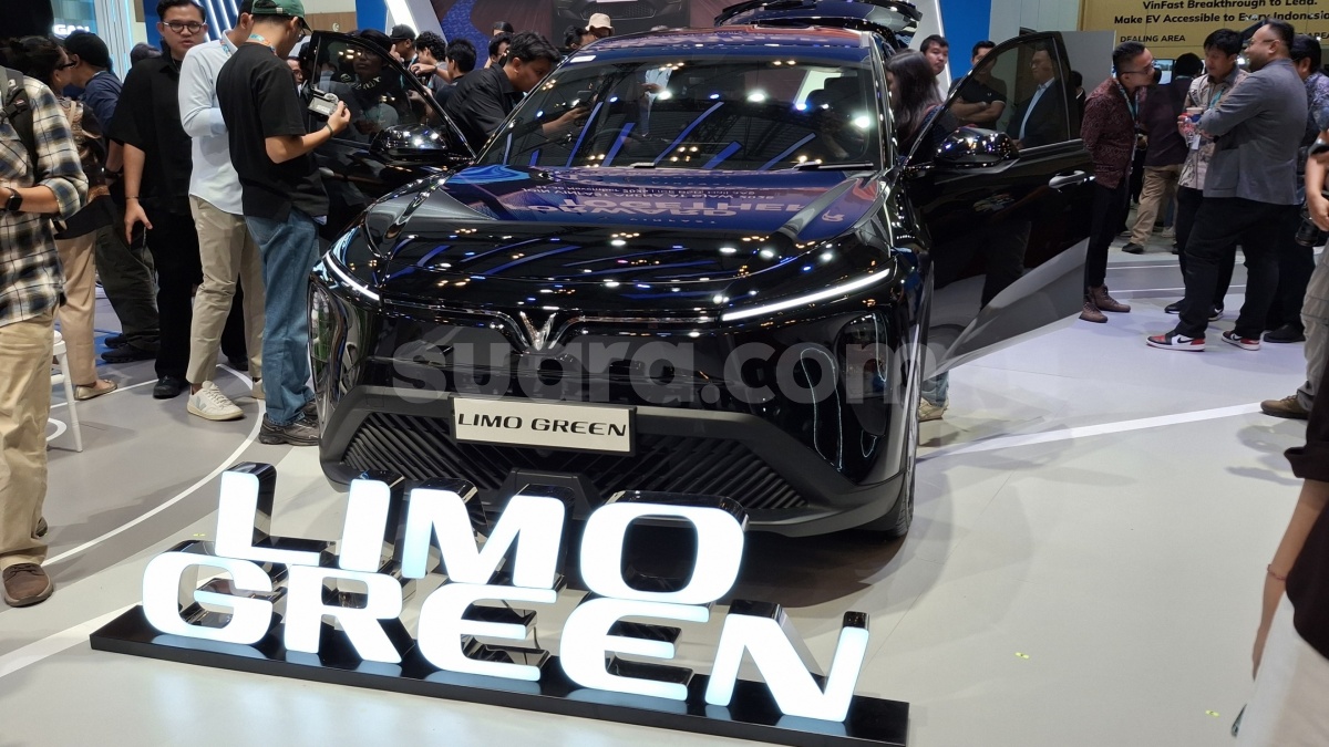 Vinfast Kenalkan Pesaing BYD M6 di GJAW 2025