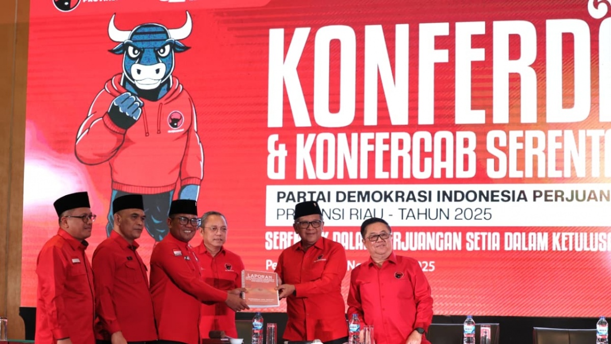 Hasto PDIP Tegaskan Rakyat Segala-galanya, Bukan Dana. Teladani Zohran Mamdani,