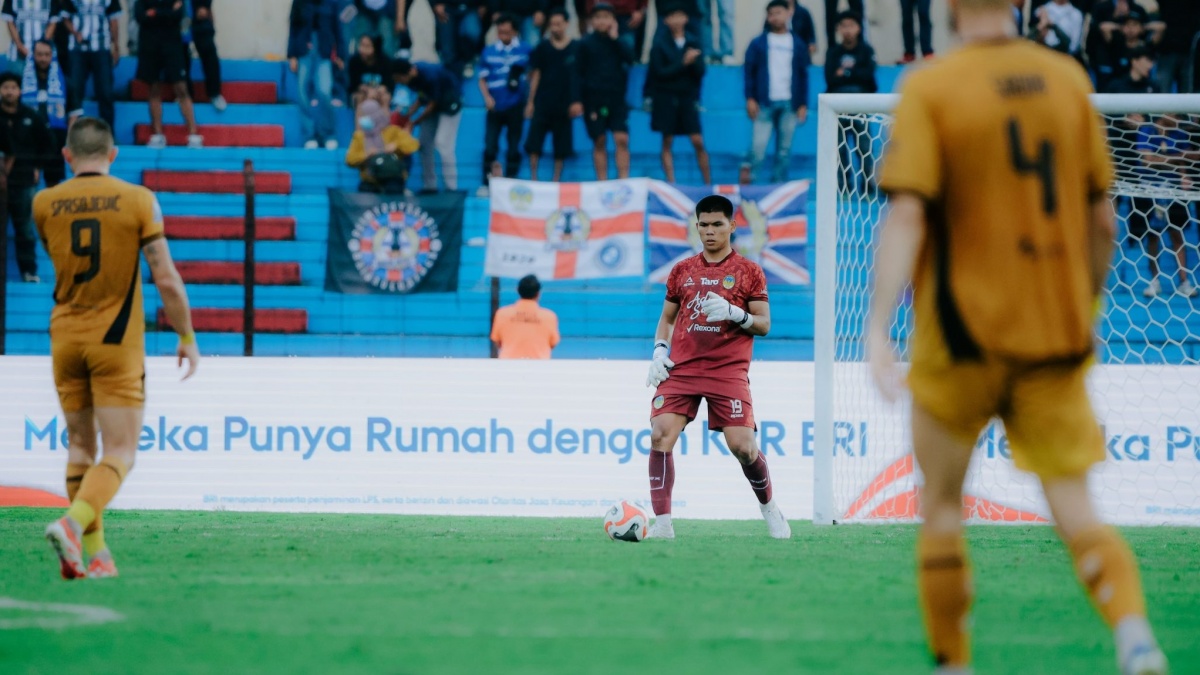 Tampil Gemilang, Cahya Supriadi Dipuji Dua Pelatih Asing Sekaligus