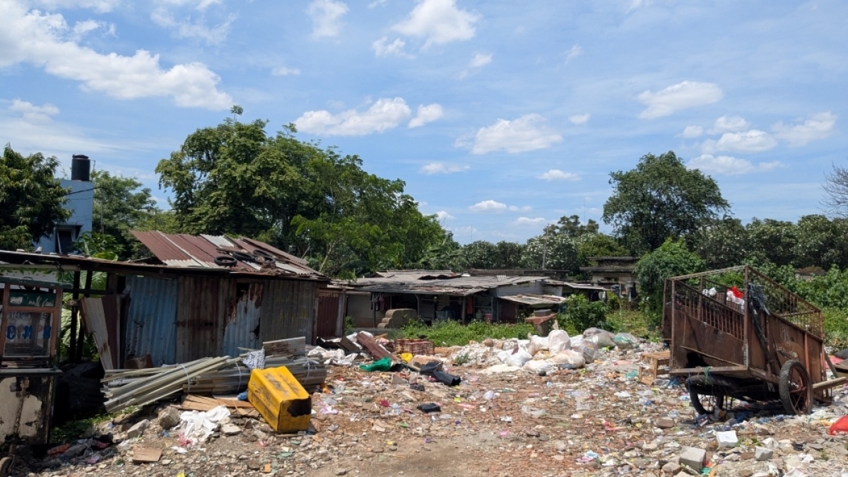 Digusur dari Lahan Makam, Ratusan Keluarga di Jaktim Minta Direlokasi ke Rusun