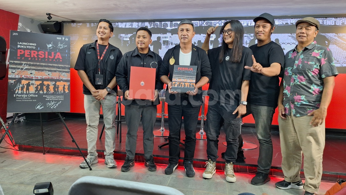 Jelang HUT ke-97, Persija Jakarta Luncurkan Buku Foto Eksklusif 'We Rise Again'