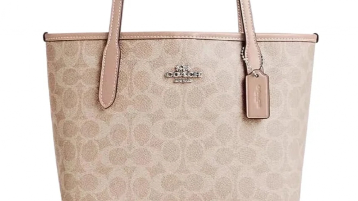 Tas Coach Asli Made In Mana? Ini Negara Tempat Produksinya