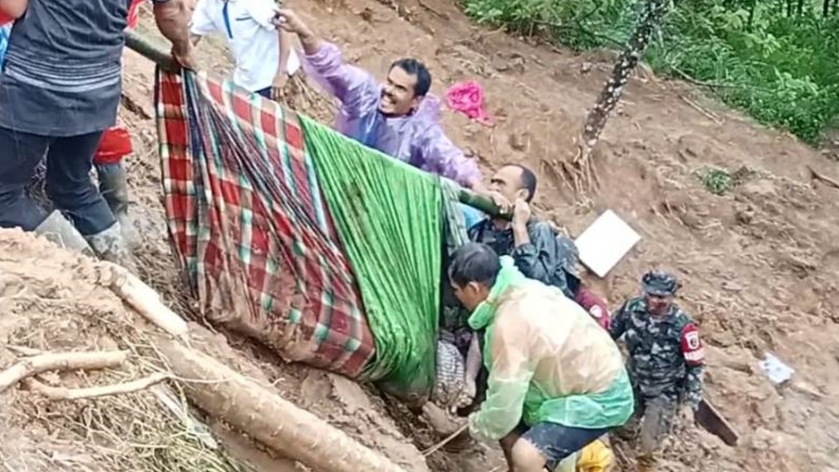 Longsor Susulan di Silaiang Bawah, 1 Prajurit TNI AD Gugur dan 2 Hilang saat Evakuasi!