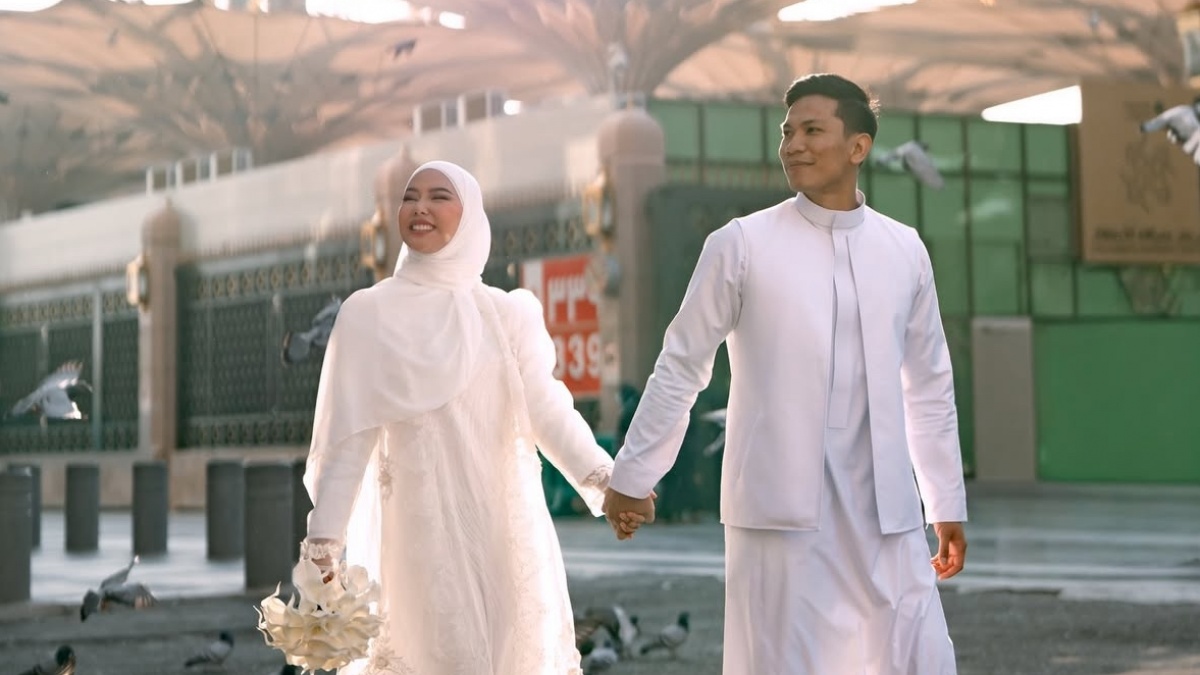 Selain Dara Arafah, 8 Artis Indonesia Ini Juga Menikah di Tanah Suci