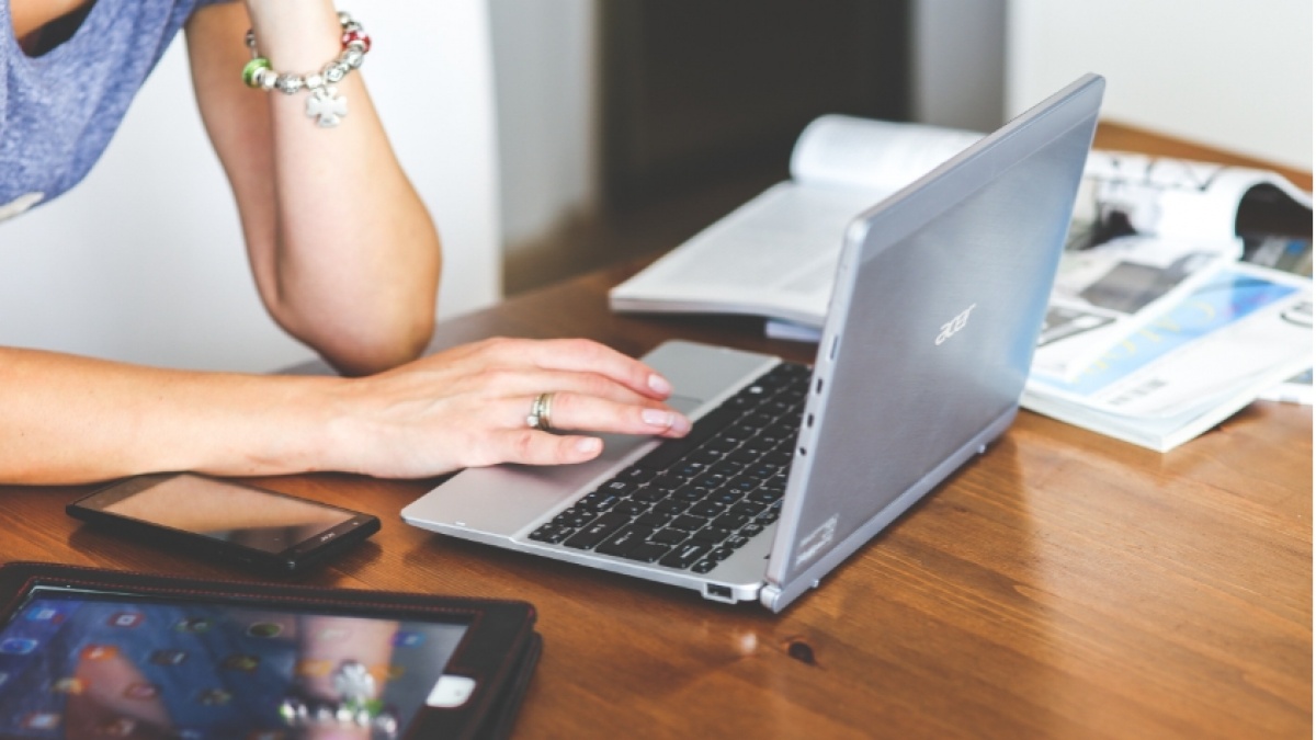 Anti Ribet, Ini 7 Cara Transfer File Antar Laptop dengan Cepat dan Efisien!