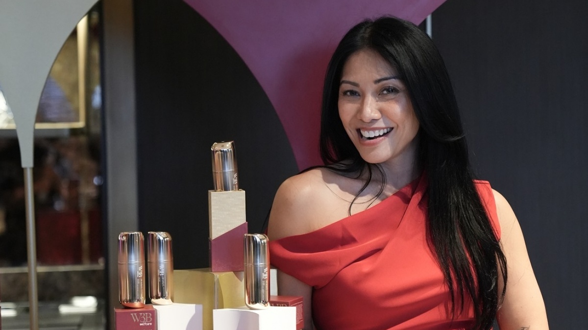 Tak Pernah Pakai Whitening Cream, Anggun Tolak Standar Kulit Putih