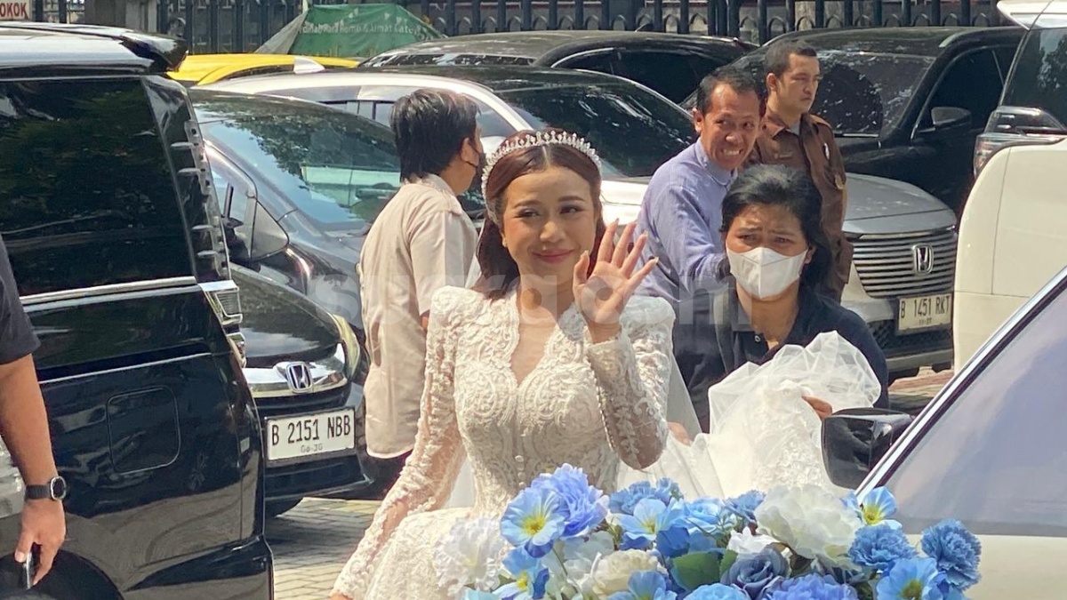 Brisia Jodie dan Jonathan Alden Tampil Memukau Jelang Pemberkatan di Gereja Katedral Jakarta