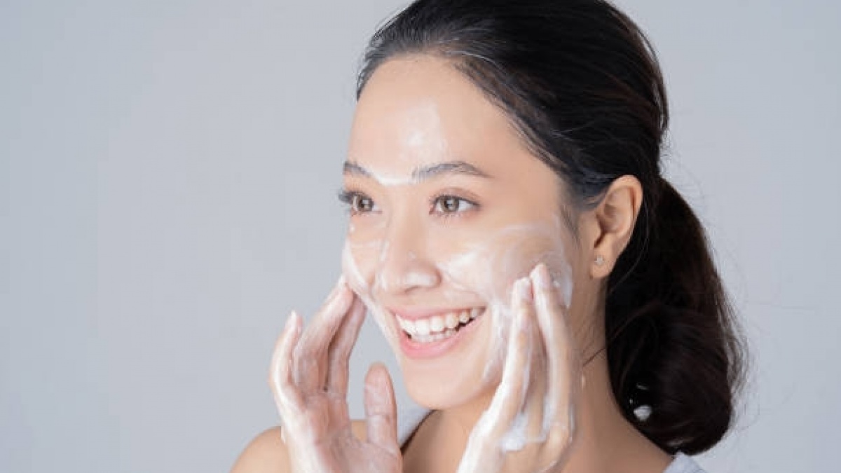 5 Rekomendasi Sabun Muka Non Comedogenic Untuk Kulit Berminyak dan Berjerawat