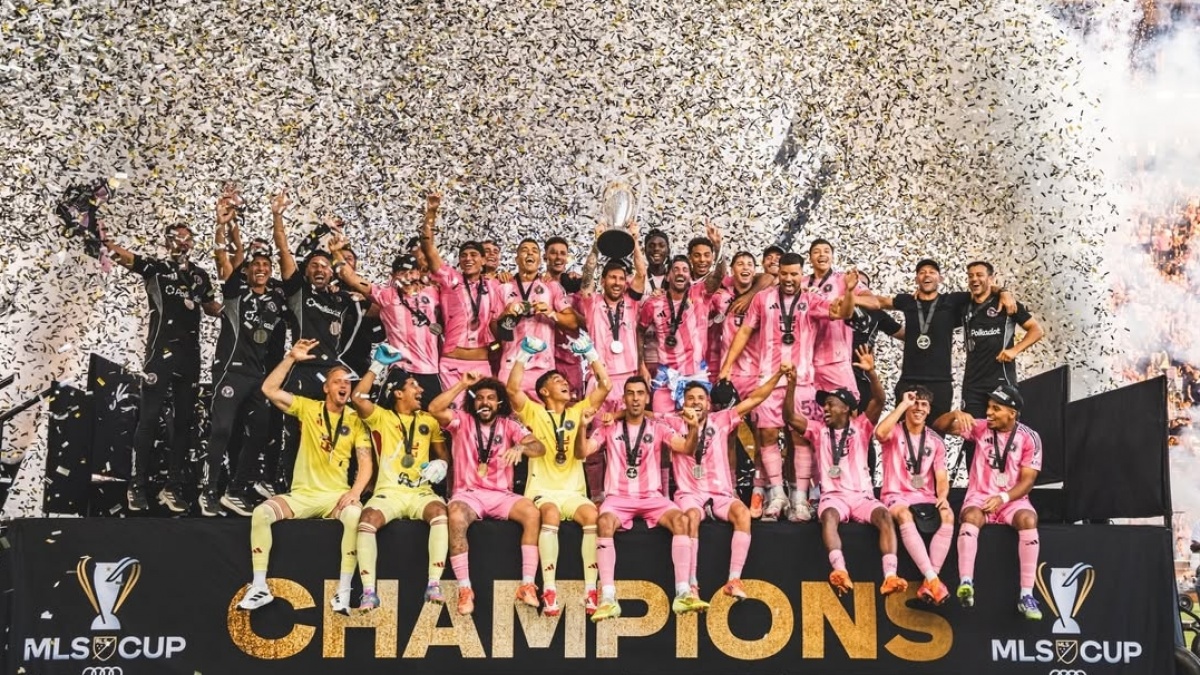 Lionel Messi Persembahkan Trofi Pertama untuk Inter Miami, Kalahkan Klub Thomas Muller di Final