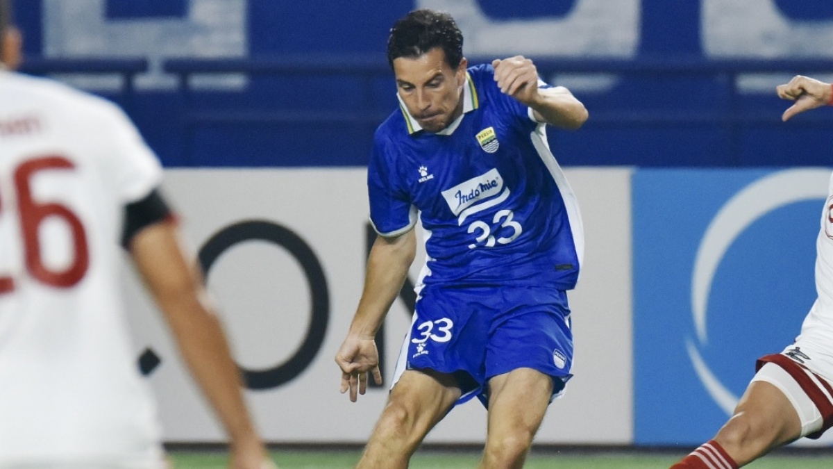 Lupakan Hasil Fantastis di ACL 2, Thom Haye Tak Sabar Ingin Kalahkan MU
