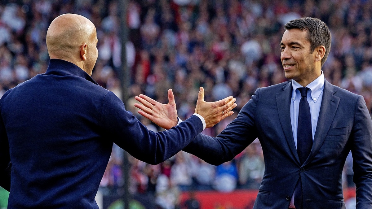 Liverpool Tak Jadi Pecat Arne Slot, Giovanni van Bronckhorst Batal Latih Timnas Indonesia?