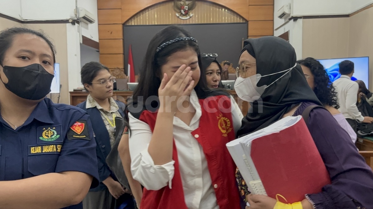 Tangis Laras Faizati Pecah di Pengadilan, Merasa 'Diselamatkan' Saksi Ahli UI