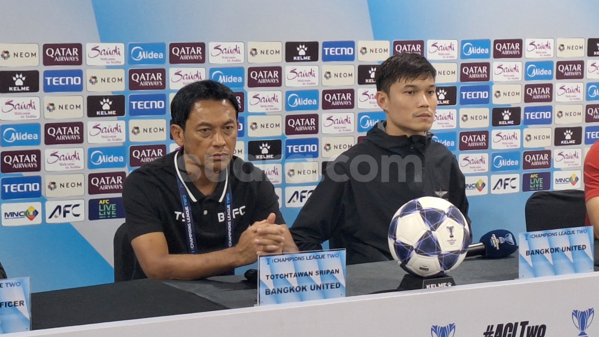 Gagal Raih Poin, Pelatih Bangkok United Kecewa dan Puji Penampilan Persib