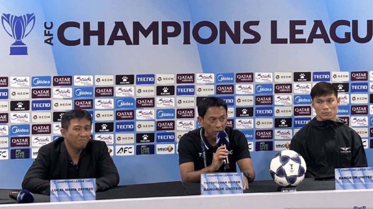 Pelatih Bangkok United Kecewa Kalah dari Persib Bandung, Ungkap Penyebabnya