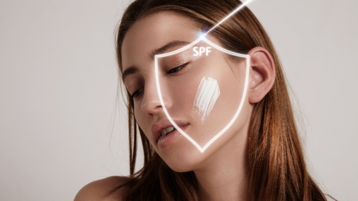 7 Sunscreen Anti Aging untuk Ibu Rumah Tangga agar Wajah Awet Muda