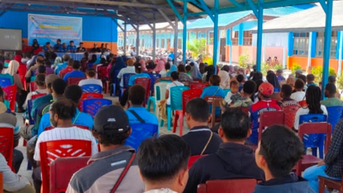 Kebahagiaan Orangtua Siswa SMK di Nabire Berkat Program Pendidikan Gratis