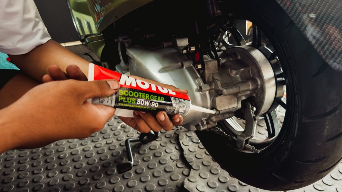 Motul Luncurkan Scooter Gear Plus 80W-90, Pelumas Gardan untuk Motor Matik