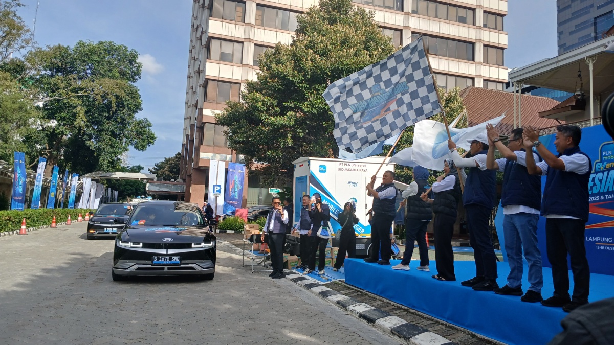 PLN Jamin Ketersediaan SPKLU demi Kenyamanan Pengguna Kendaraan Listrik Sepanjang Nataru