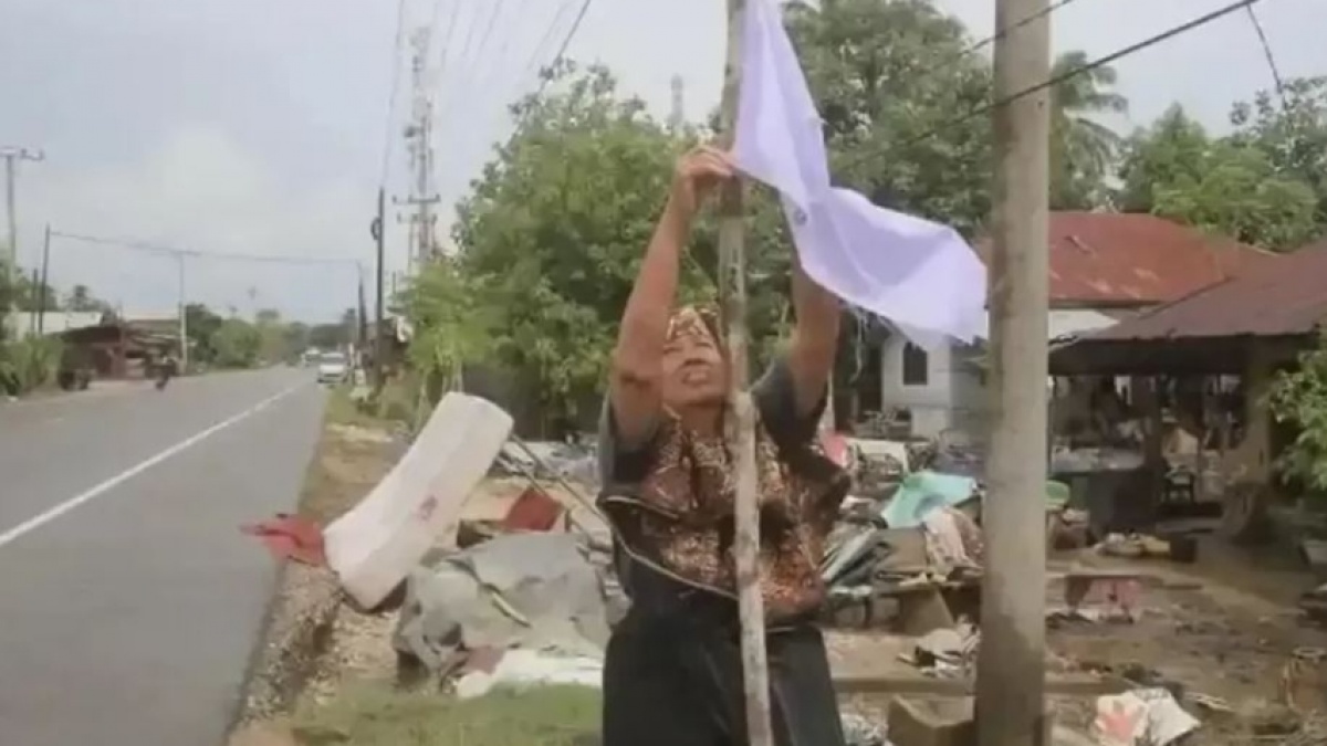 Pilu di Balik Bendera Putih Warga Aceh Terdampak Bencana
