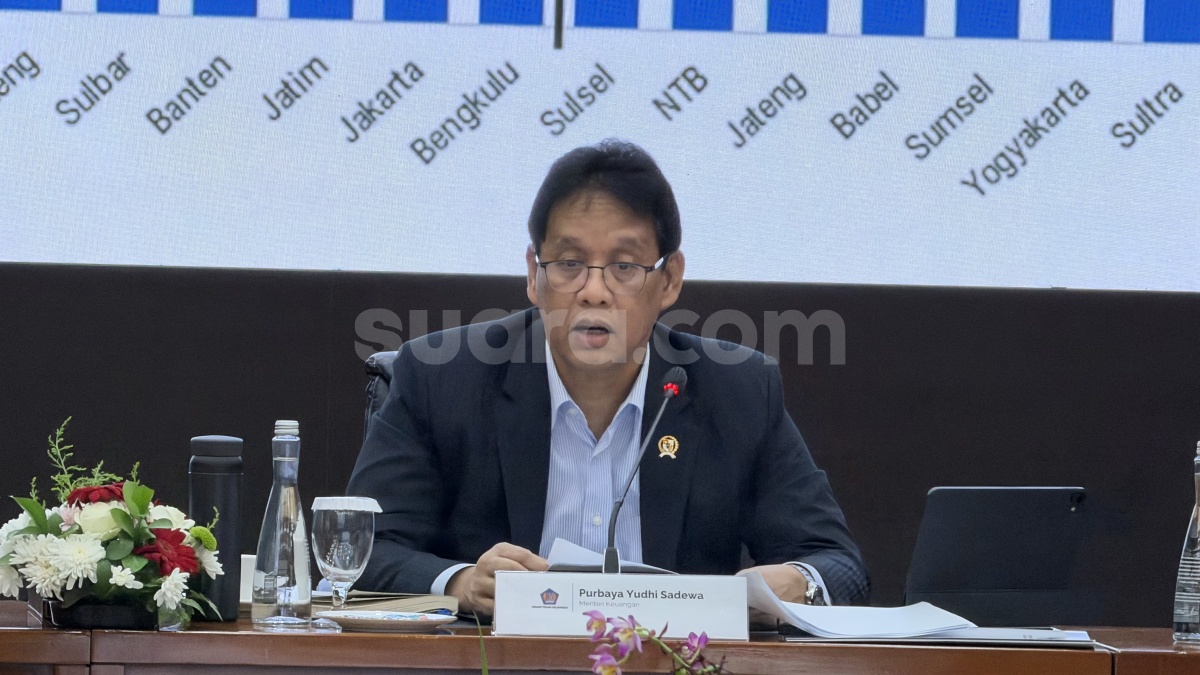 Purbaya Pede IHSG dan Rupiah Aman di Tengah Konflik AS-Venezuela