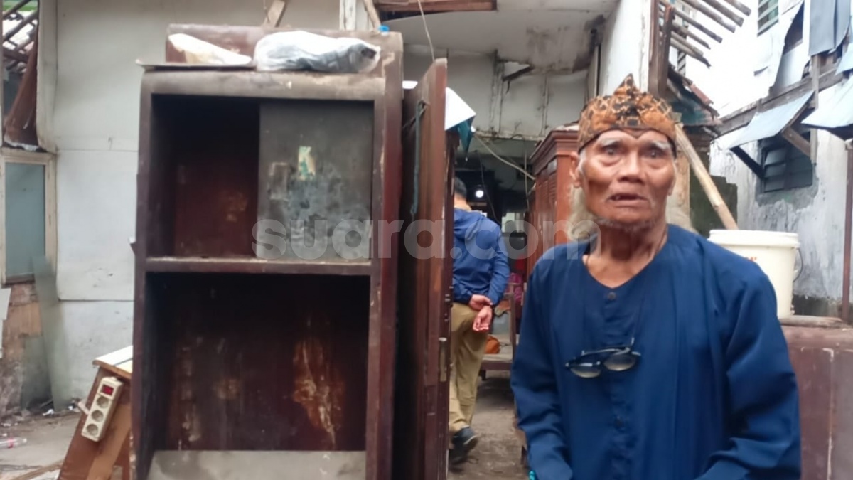 Diding Boneng Cerita Kronologi Rumahnya yang Ambruk, Ketua RT Dengar Suara "Brak!"