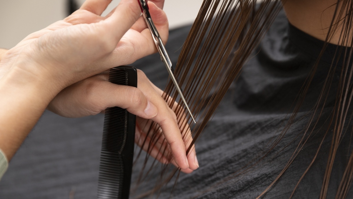 Mimpi Potong Rambut Artinya Apa? Kenali Berbagai Maknanya