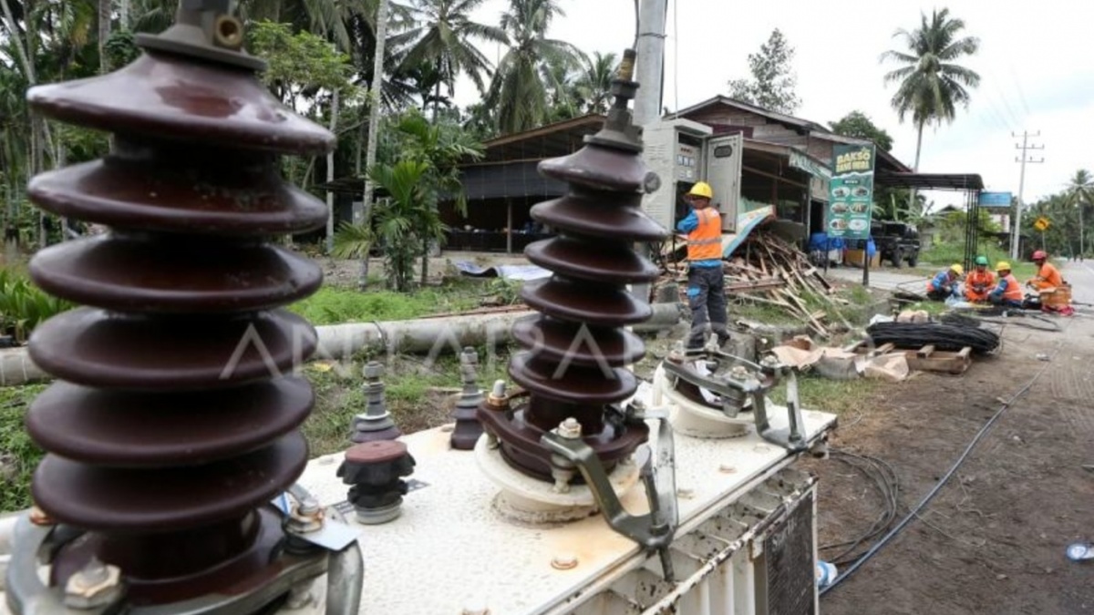 Semua Gardu Induk Aceh Bertegangan, PLN Kejar Pemulihan 180 Desa Masih Padam
