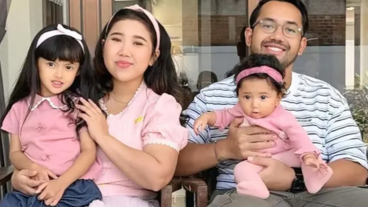 Liburan ke Jepang Tanpa Bawa Anak Angkat, Kiky Saputri Ungkap Faktanya