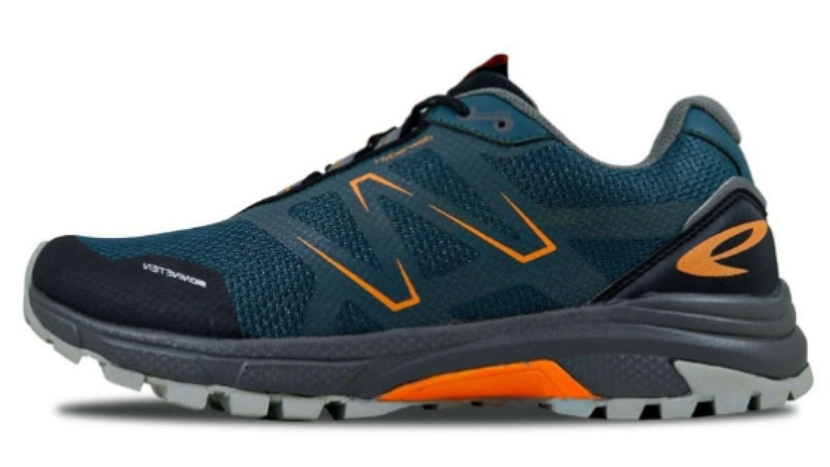 5 Sepatu Trekking Lokal Vibes Salomon Ori, Produk Dalam Negeri Kualitas Jempolan