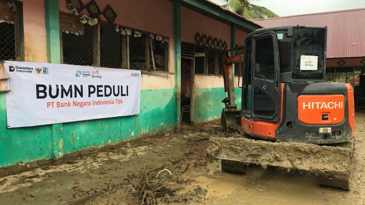 BNI Bersihkan Sekolah Terdampak Banjir di Aceh Utara, Dukung Pemulihan Pendidikan Pascabencana