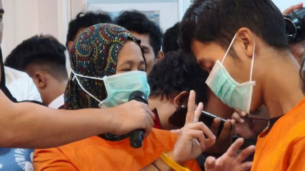 Cemburu Buta, Istri di Makassar Paksa Karyawan Berhubungan Badan dengan Suami, Lalu Direkam