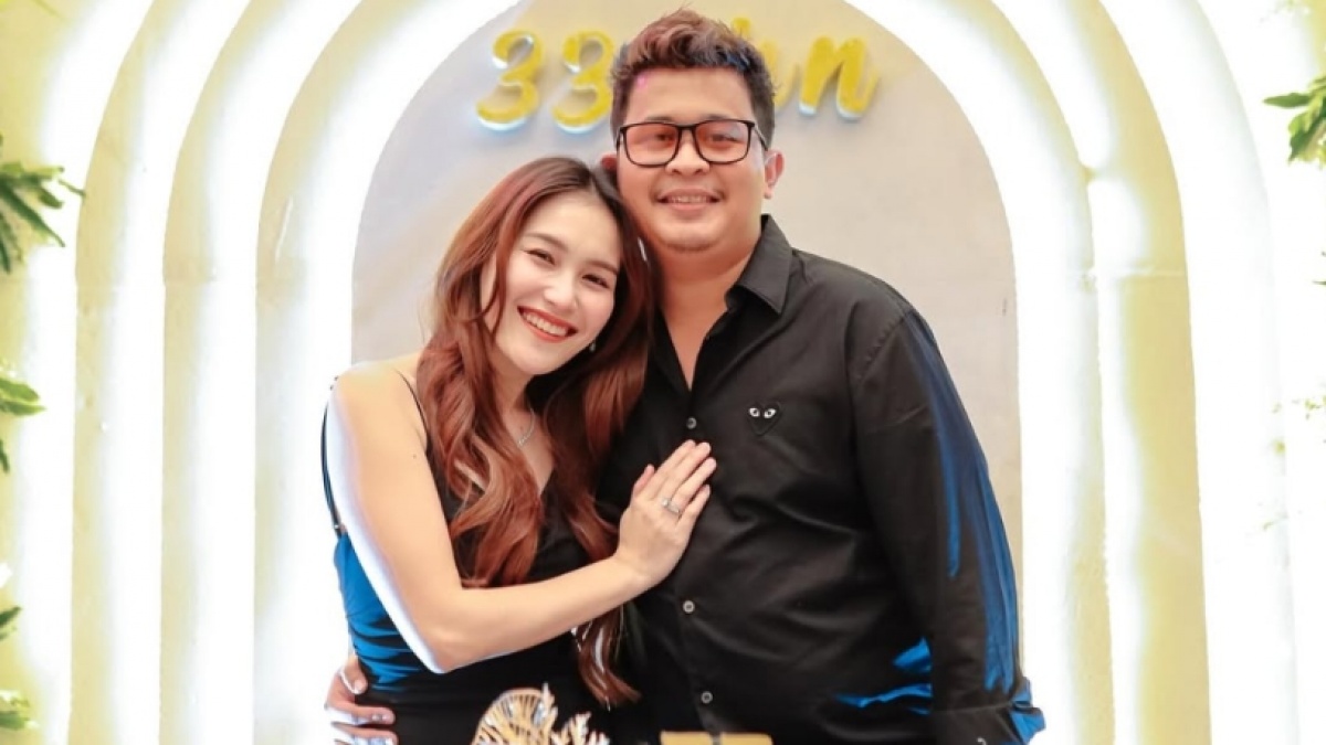 Ayu Ting Ting Pasang Badan Bela Ipar Soal Tudingan Numpang Hidup