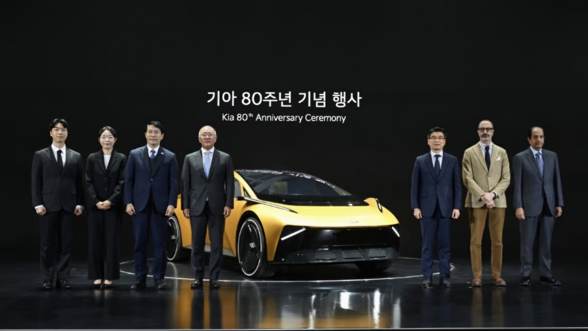 Kia Perkenalkan Mobil Konsep Masa Depan Rayakan Perjalanan 80 Tahun di Industri Otomotif