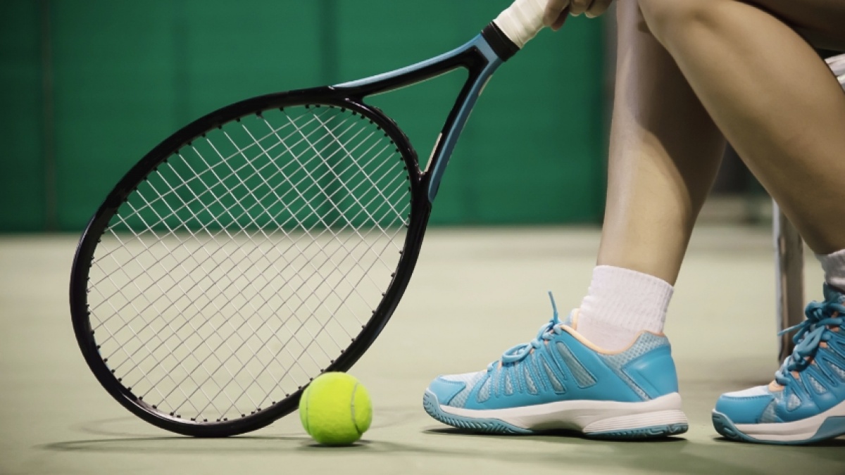 3 Rekomendasi Sepatu Tenis Lokal Berkualitas, Tangguh dan Anti Licin Mulai Rp300 Ribuan