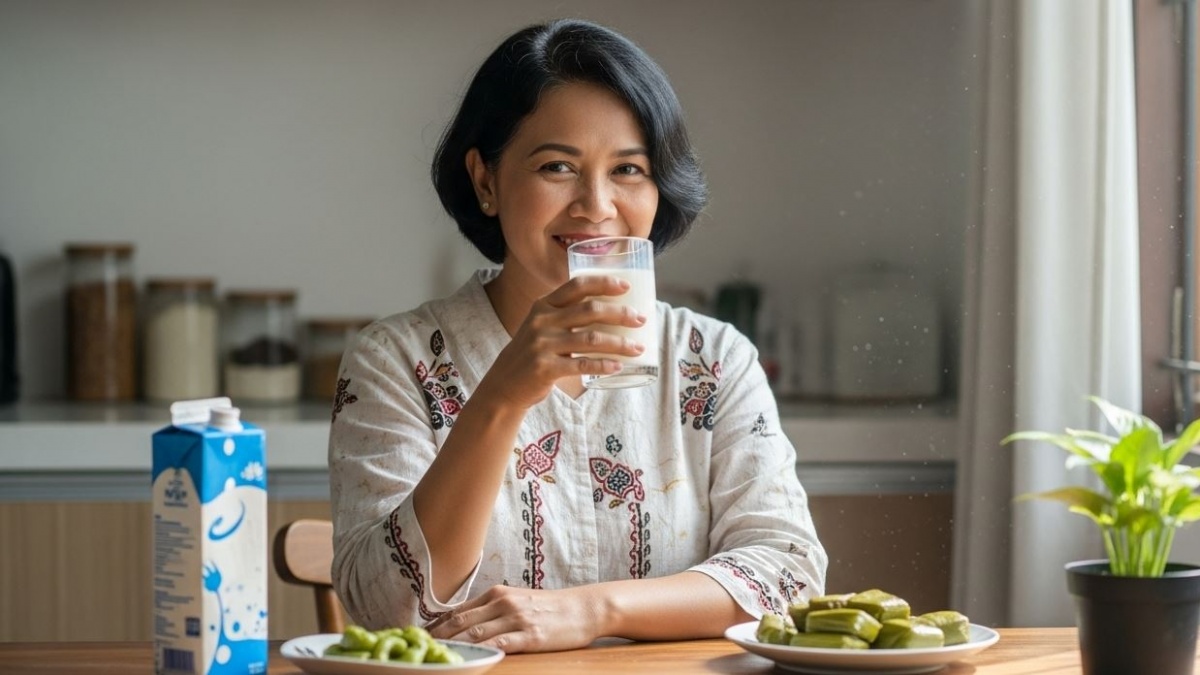 5 Susu Tinggi Protein untuk Lansia Usia 50 Tahun agar Tulang Kuat