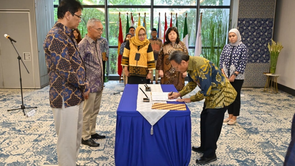 Direktur Jenderal Kekayaan Negara Lantik Ketua dan Anggota Dewan Direksi LPEI
