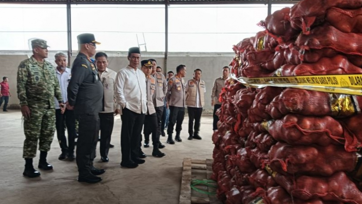 Amran Desak Pengusutan Tuntas Penyelundupan Bawang Bombay di Semarang