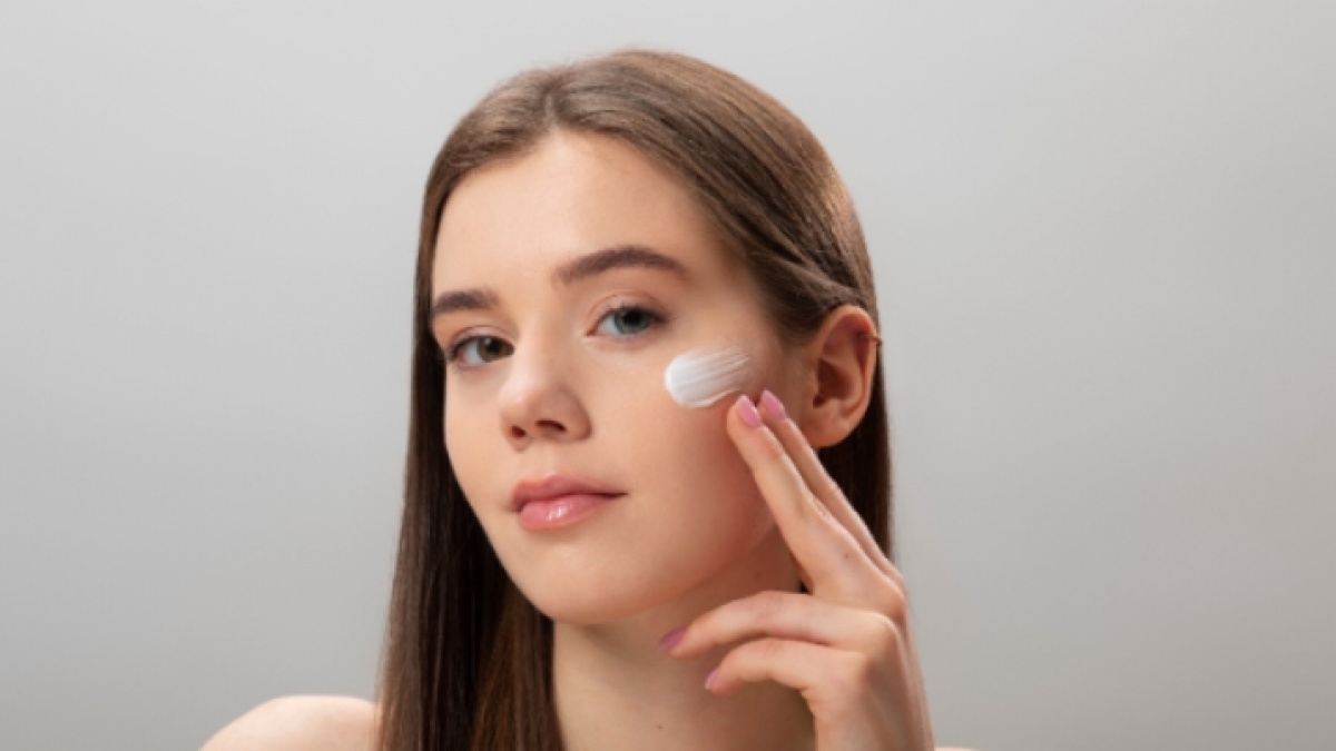 5 Moisturizer Terbaik Harga Pelajar untuk Mencerahkan Wajah, Mulai Rp20 Ribuan