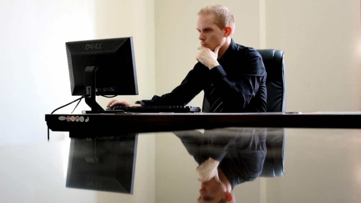 Transisi dari Kerja 9-5 ke Remote Work: Konsultasi Karir untuk Office Workers