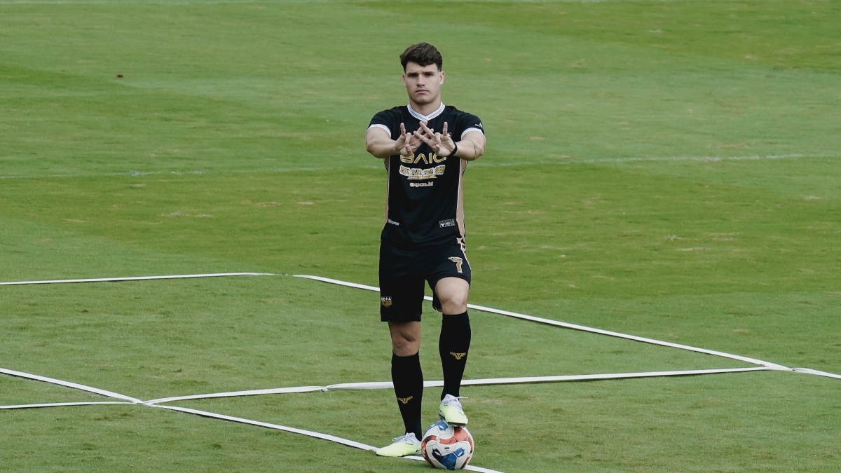 Here We Go! Vinicius Resmi Perkuat Dewa United di Putaran Kedua BRI Super League