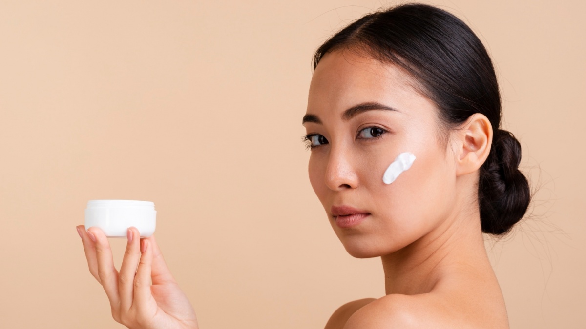 Apa Krim Penghilang Flek Hitam di Apotek? Ini 5 Rekomendasi buat Kamu