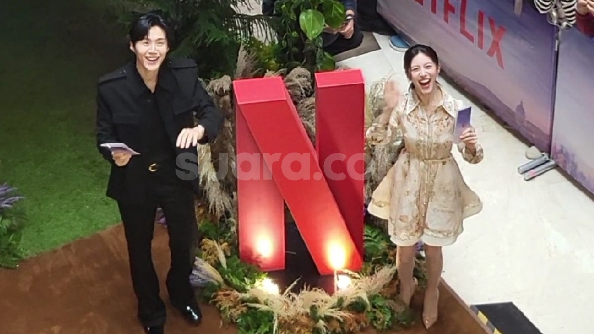 Intip Momen Kim Seon-ho dan Go Youn-jung Bertemu Fans di Jakarta lewat Can This Love Be Translated