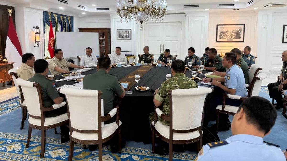 Prabowo Kumpulkan Pimpinan TNI di Istana, Bahas Arah Strategi Pertahanan